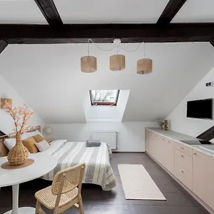 https://wislna-old-town-apartments.krakowhotelspoland.com